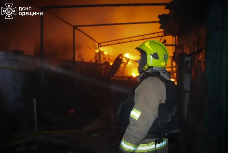 Удар дронів у порт Одеської області: масштаби пошкоджень та наслідки
