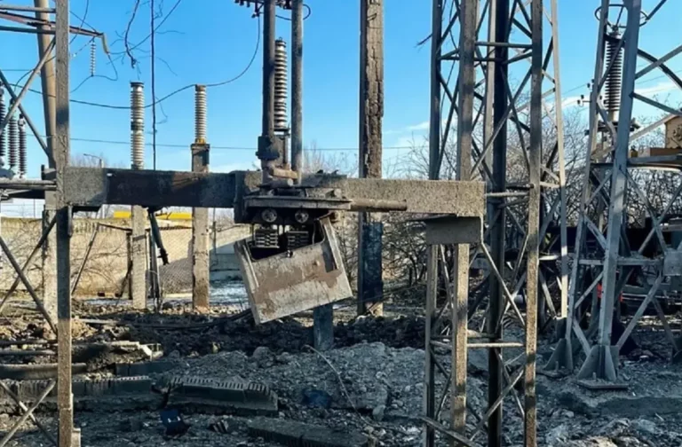 В Одесі відбулися масштабні відключення електроенергії через обстріл