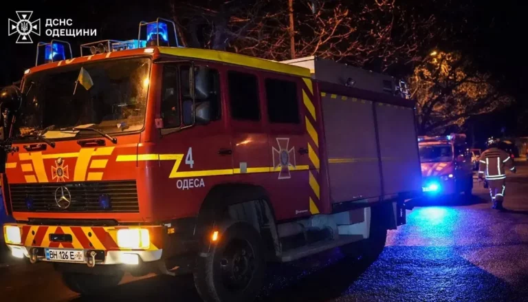 Трагічна пожежа в одеському будинку: загинула жінка