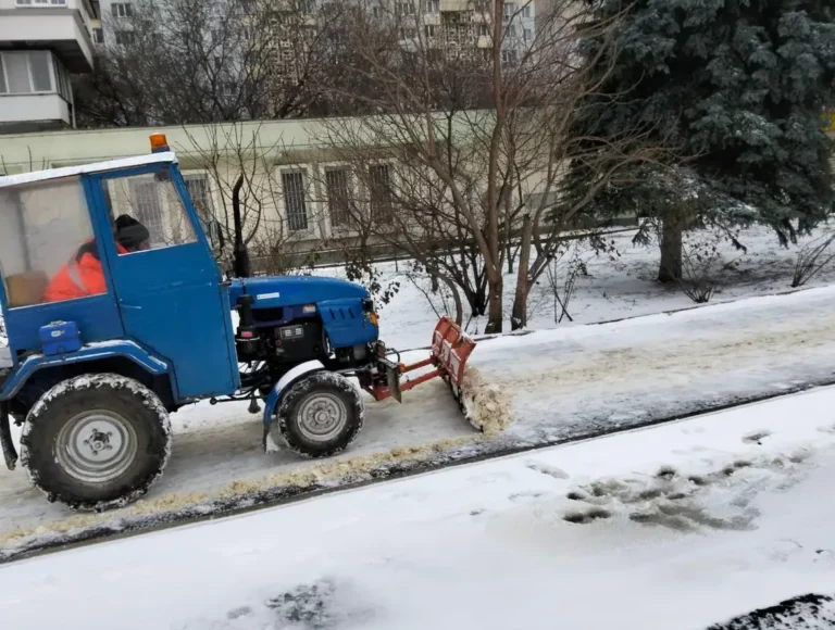 Одеса боронить себе: операція з ліквідації наслідків стихії та атак