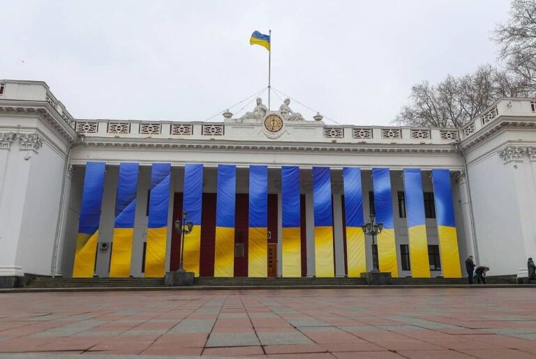 Місцева Рада вирішує питання благоустрою та розвитку міста