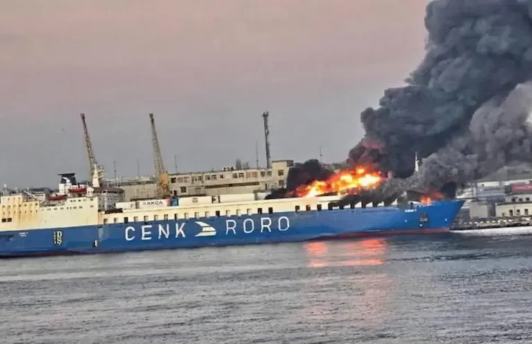 Ескалація загроз: Збільшення атак на порти Одеси та використання морських дронів