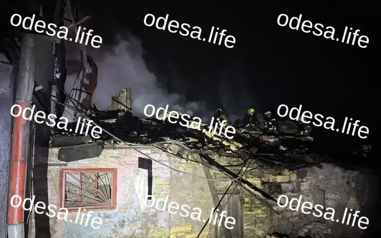 Удар БПЛА по Одесі: Під завалами будинку загинула жінка