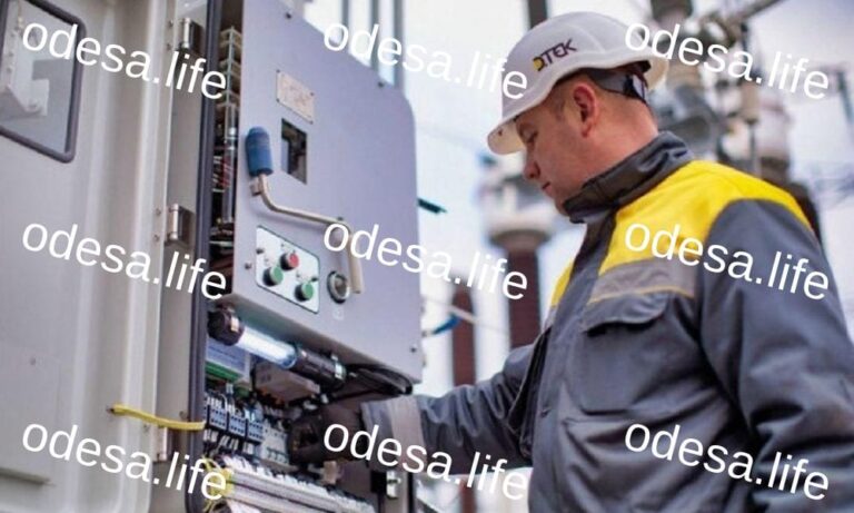 В Таїрові Одеси тривають роботи з відновлення електропостачання