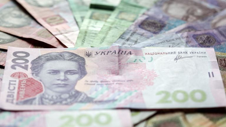Різниця в пенсійних виплатах по регіонах України