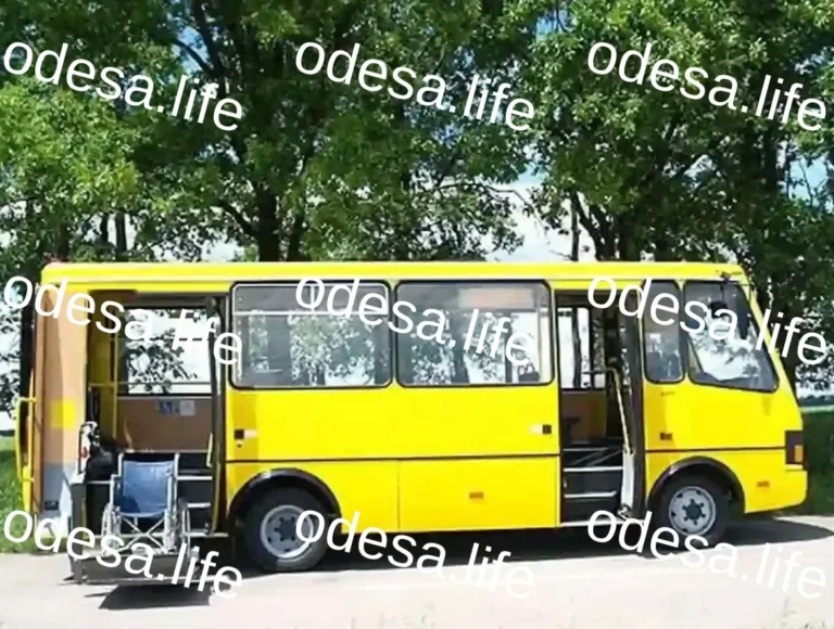 Спеціальні автобуси в Одесі: розклад на квітень