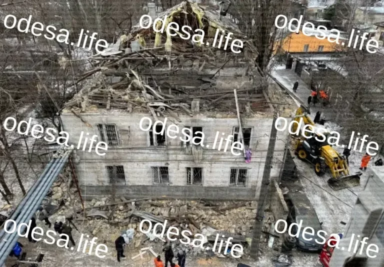 Проблеми з демонтажем аварійного будинку в Одесі