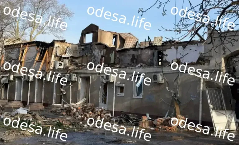 Наслідки нічного удару по Хаджибейському району Одеси