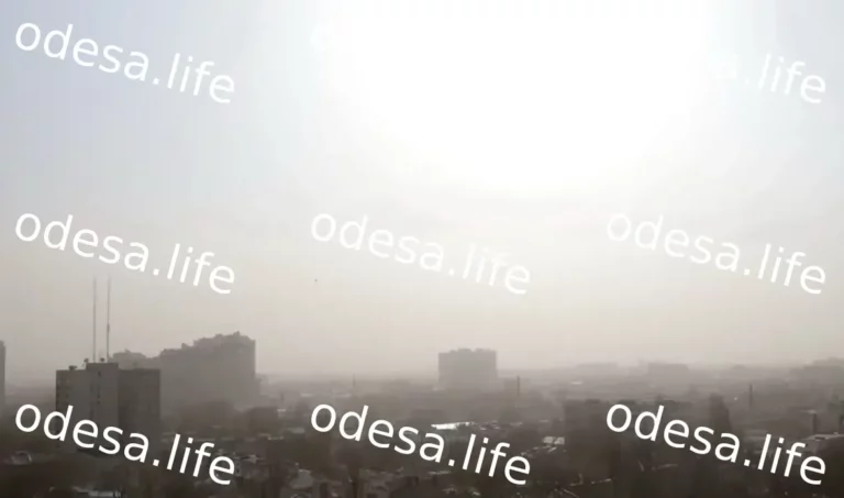 Пилова буря та сильний вітер в Одесі: штормове попередження