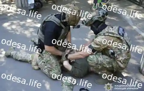 Корупція в ТЦК на Одещині: затримано двох працівників