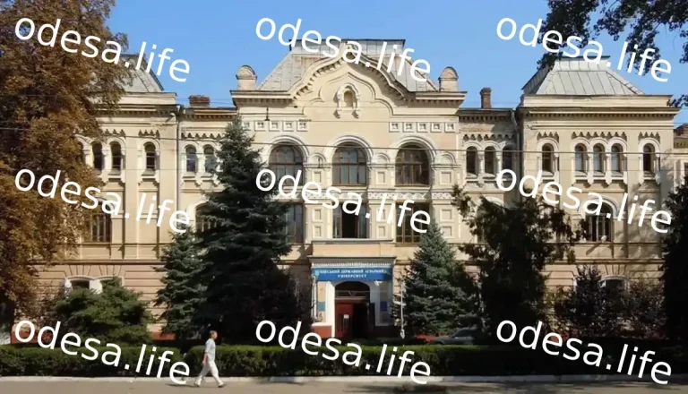 Реставрація даху пам’ятки архітектури в Одесі на Канатній