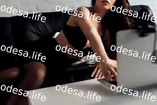 Суд через OnlyFans: податкова вимагає від одеситки 765 тисяч грн