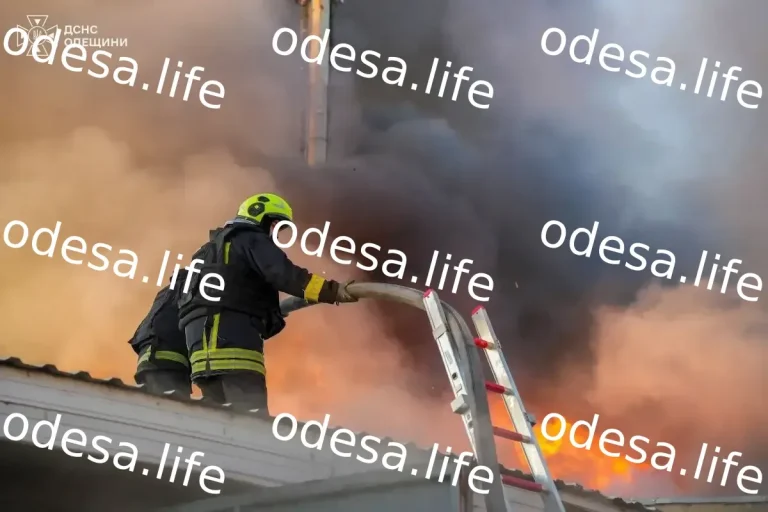 Удар РФ по складу ліків в Одесі: чи буде дефіцит