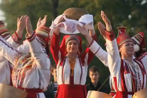 Гагаузи прагнуть статусу корінного народу: ініціатива Одеської облради